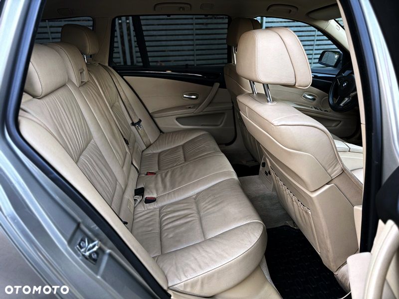 BMW Seria 5 - 11