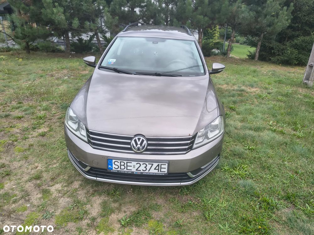 Volkswagen Passat 2.0 TDI DPF BlueMotion Technology Comfortline - 1