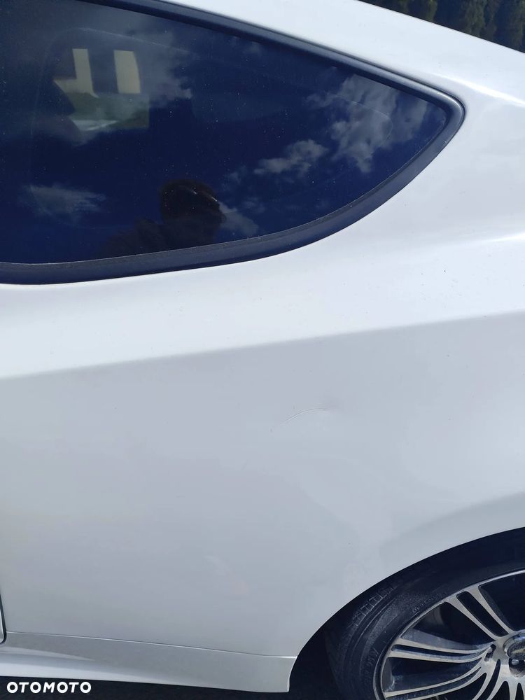 Hyundai Genesis Coupe - 15