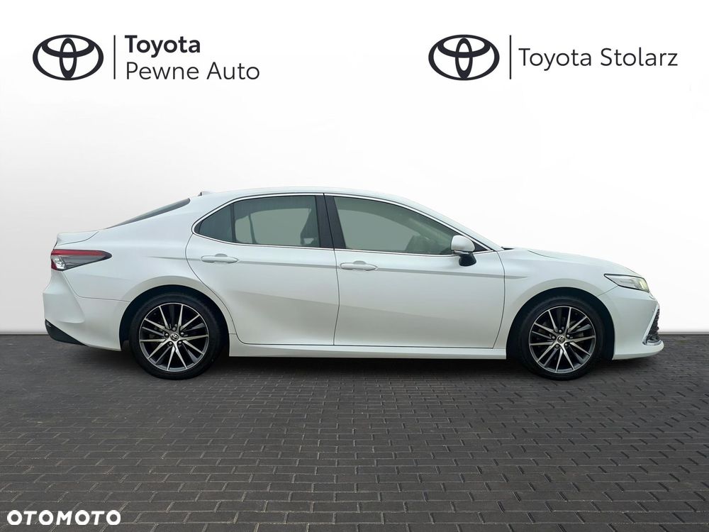Toyota Camry 2.5 Hybrid Executive CVT - 6