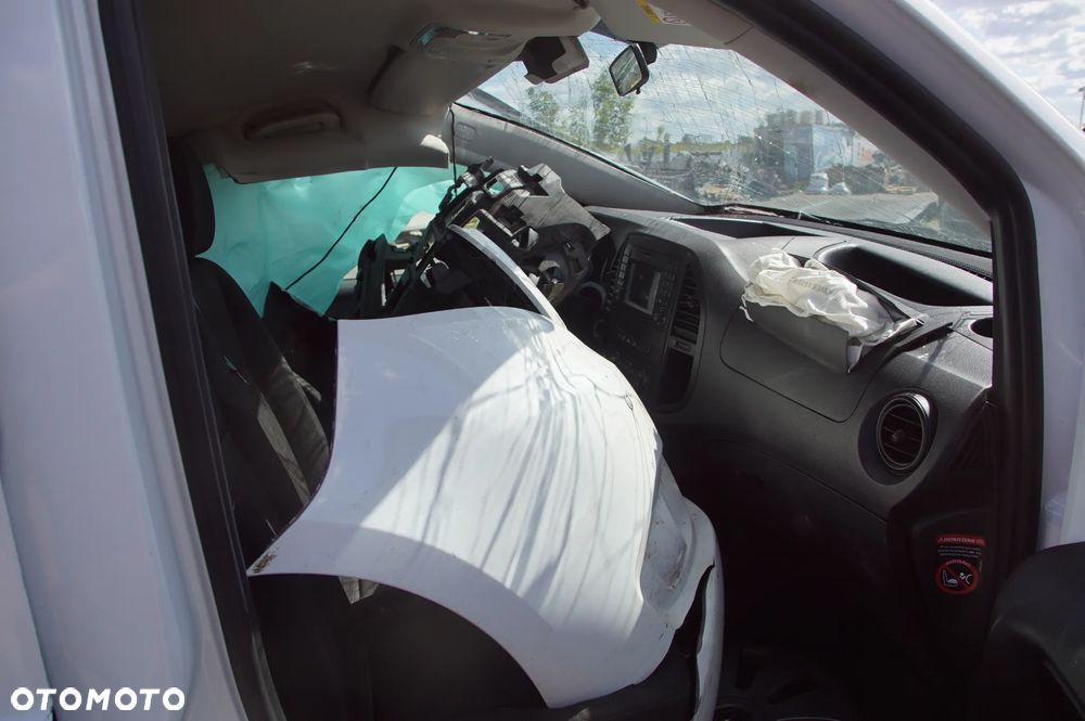 Auto na części - Mercedes Vito W447 116 CDI Lift 2.0 CDI 136 KM BlueTEC OM654 654920 725005 9147 2019R Silnik Skrzynia Drzwi Klapa Zderzak Lusterko Deska Kokpit Sterownik Moduł Czujnik Licznik Kierownica Wyświetlacz - 16