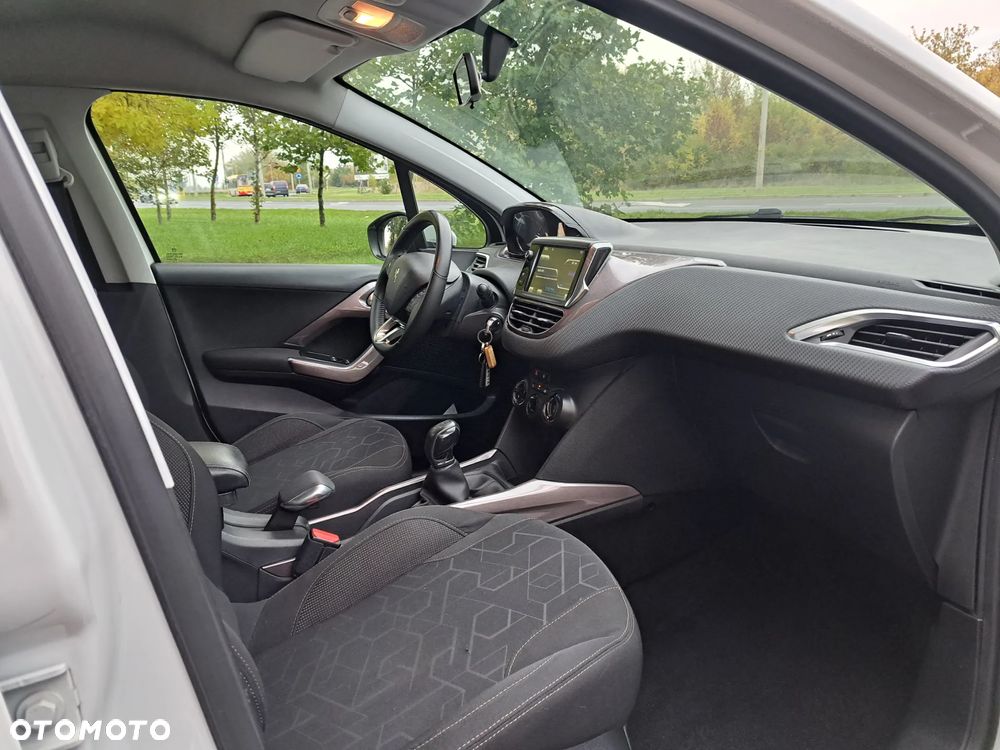 Peugeot 2008 - 32