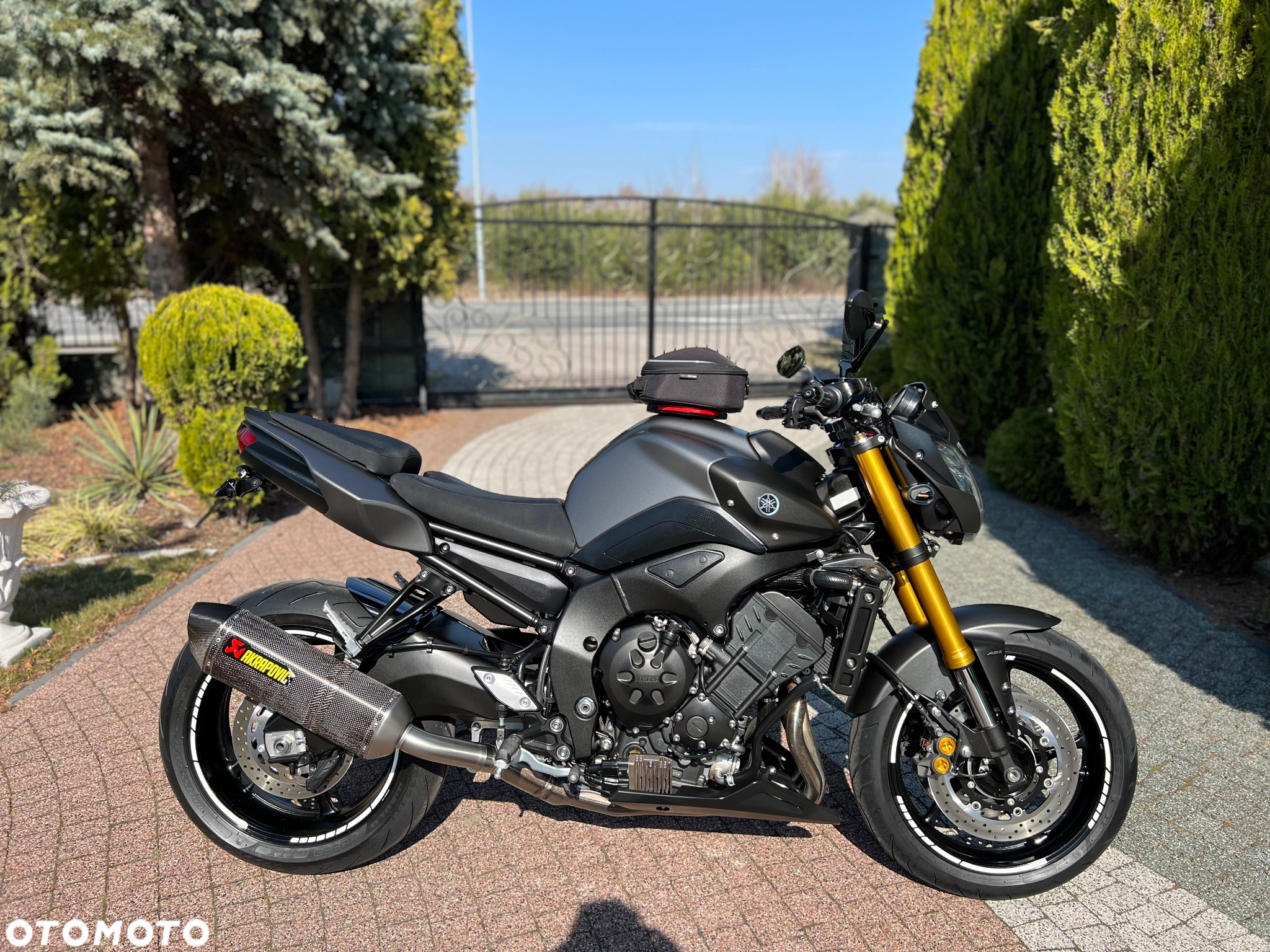 Yamaha FZ8 - 7