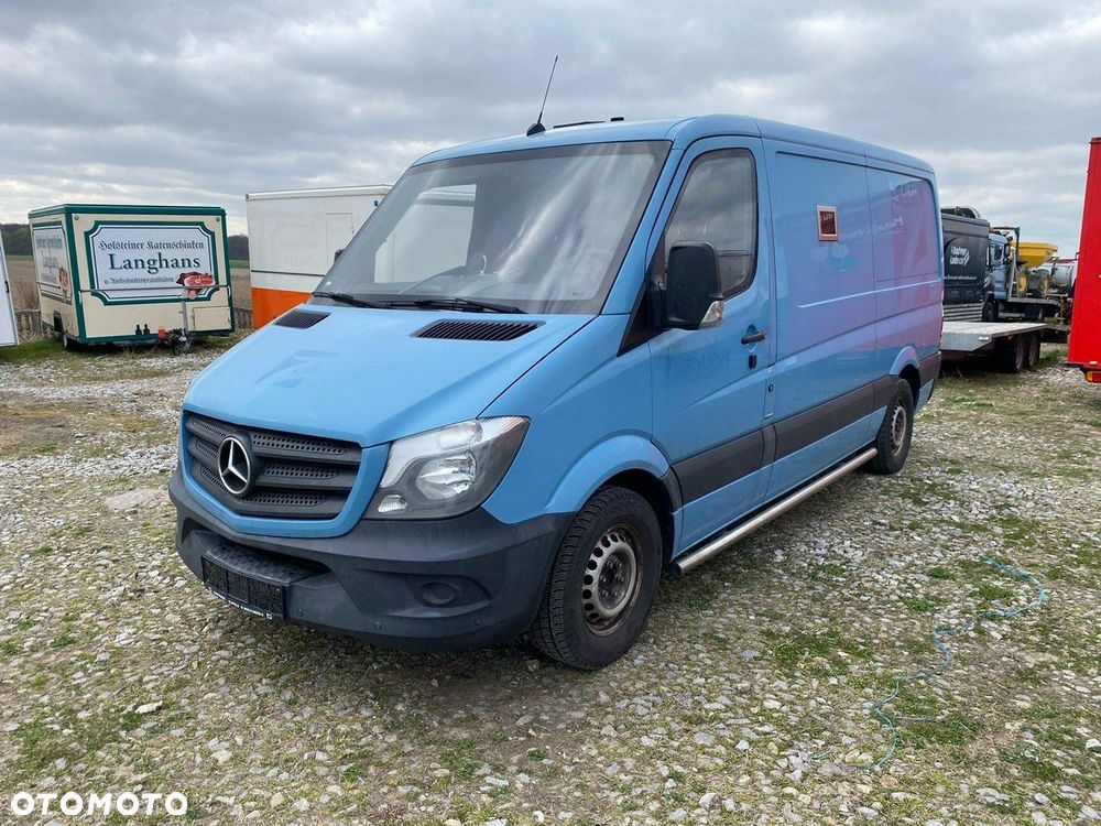 Mercedes-Benz Sprinter - 2