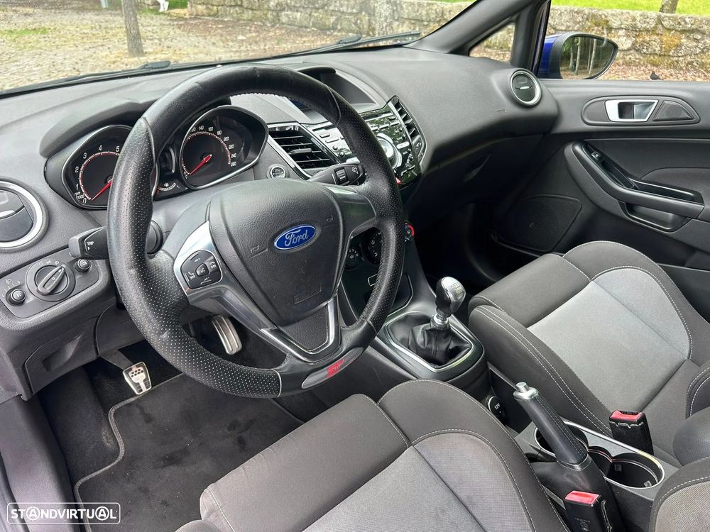 Ford Fiesta 1.6 EcoBoost ST - 10
