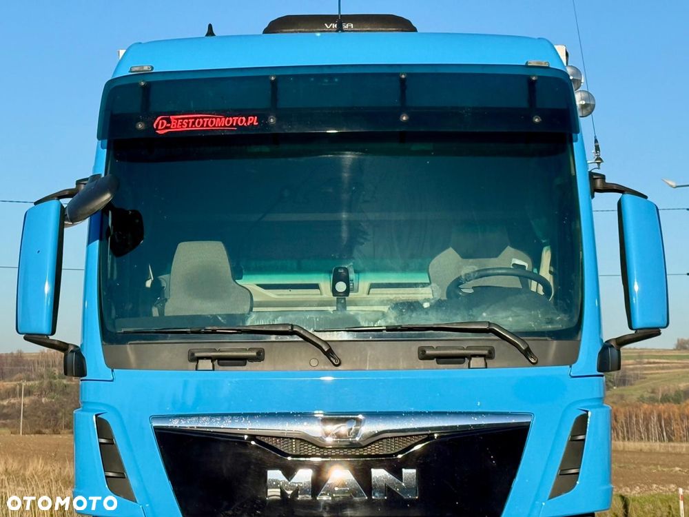 MAN TGX 26.420 / FIRANKA / WINDA / 23 EUROPALETY / 6x2 / AUTOMAT / EURO 6 / OŚ PODNOSZONA / DUŻA KABINA / 2019 ROK - 13