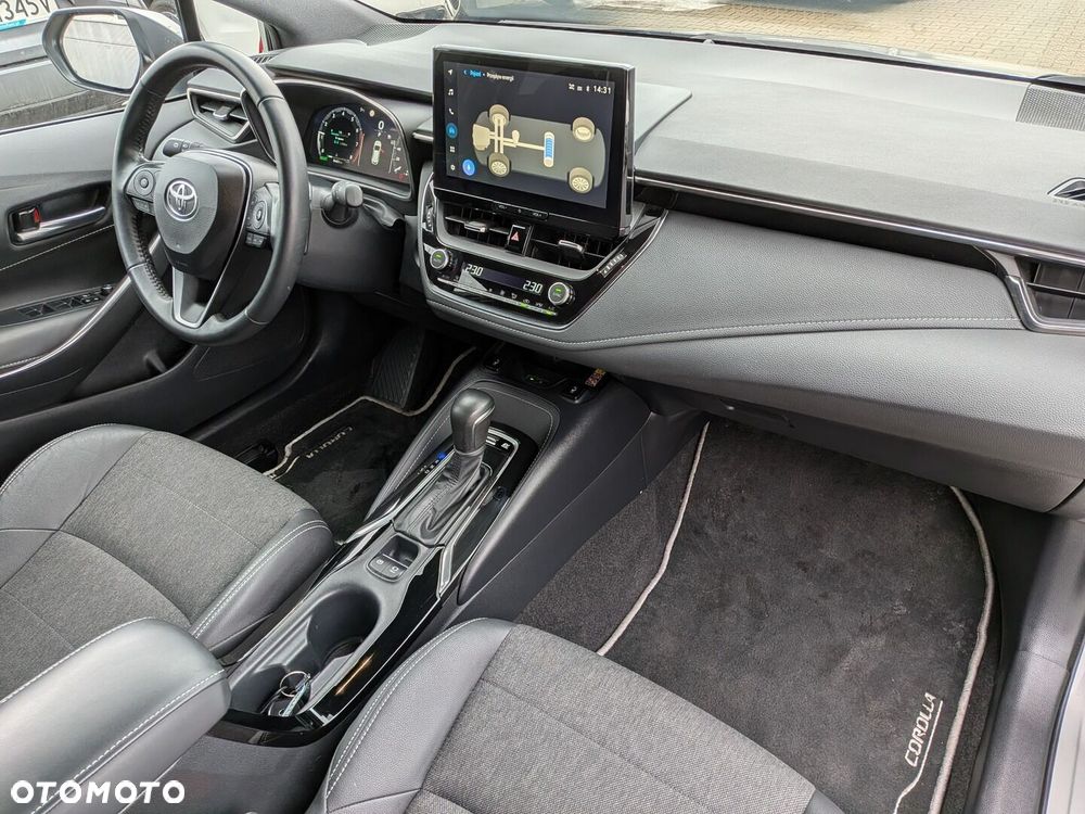 Toyota Corolla 2.0 Hybrid Style - 24