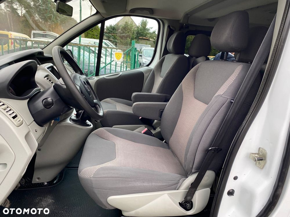 Opel Vivaro - 18