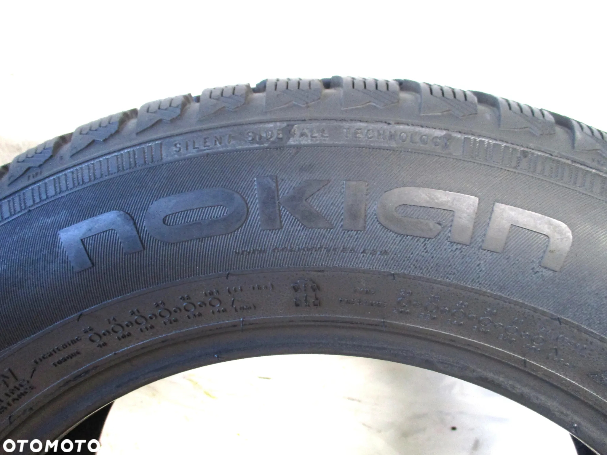 OPONY 215 60 16 99H XL NOKIAN - ZIMA - 3