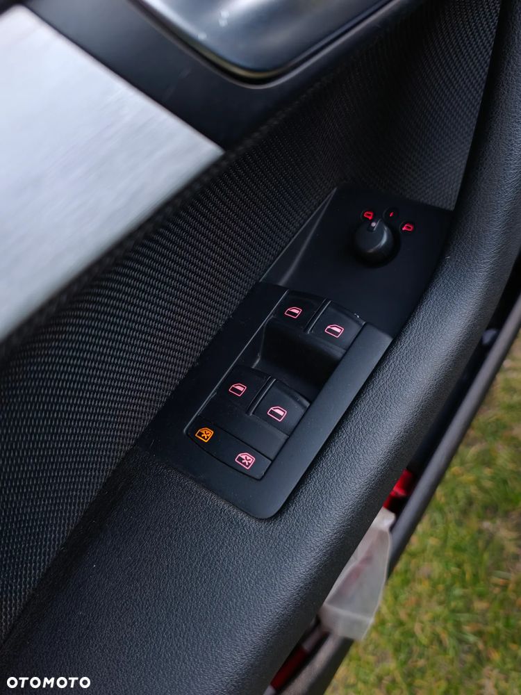 Audi A3 Sportback 2.0 TDI DPF Quattro Attraction - 37