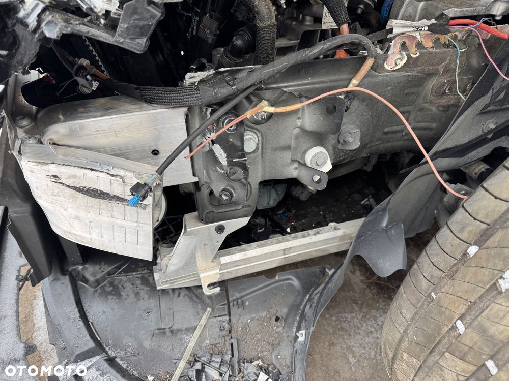 Mercedes-Benz EQB 250+ - 8