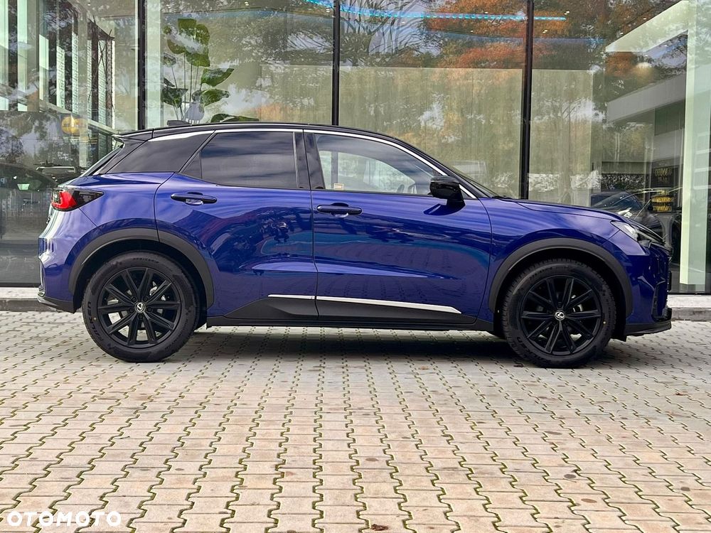 Lexus LBX 1.5 Hybrid Original Edition - 4