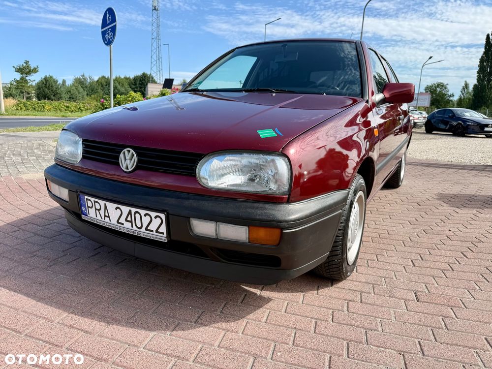 Volkswagen Golf 1.6 GL - 22