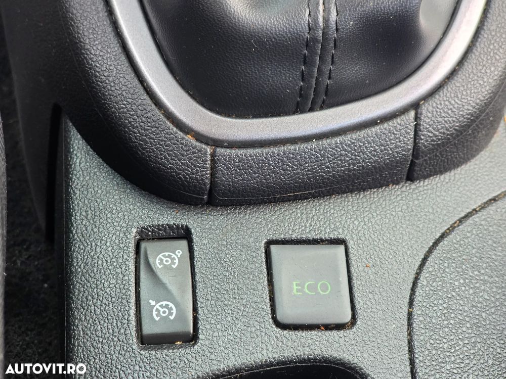 Renault Clio ENERGY TCe 90 Start & Stop LIMITED - 28