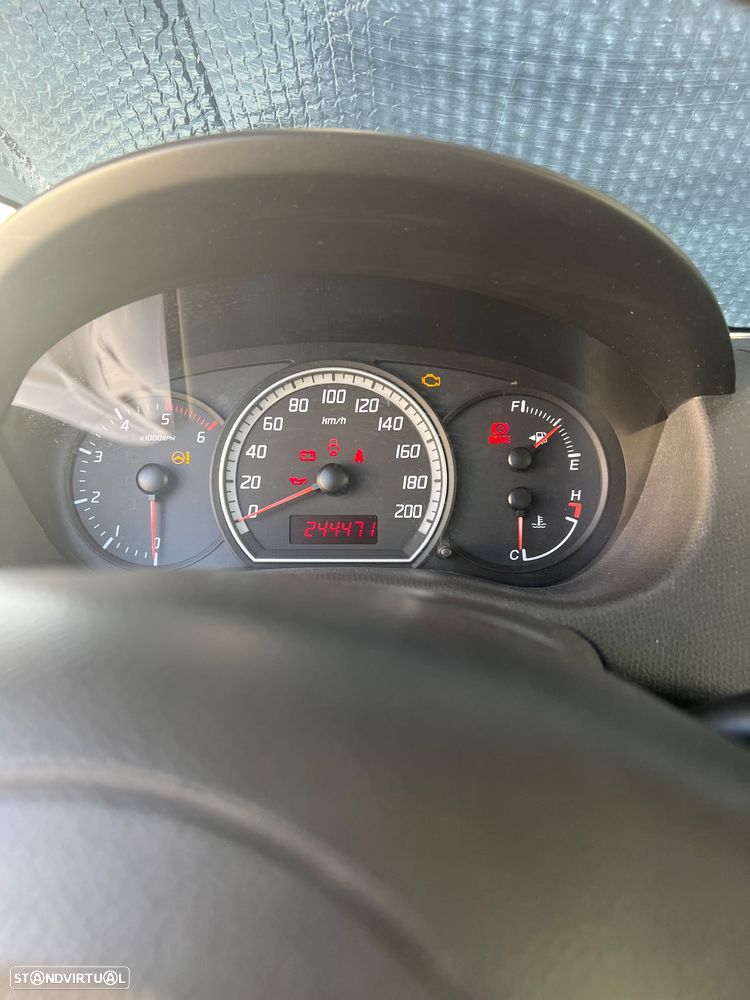 Suzuki Swift 1.3 DDiS GL - 3