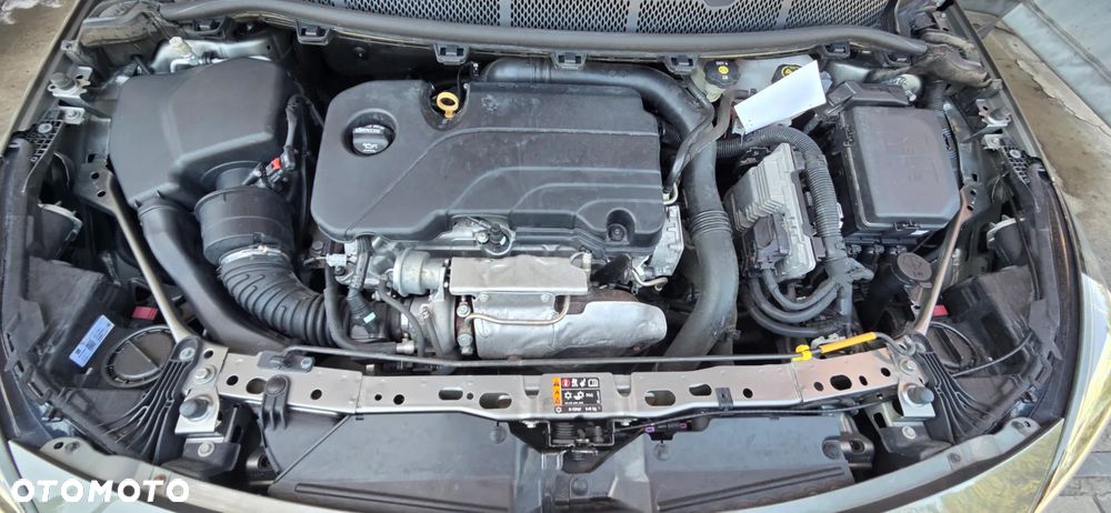 Opel Astra 1.4 Turbo Innovation - 40
