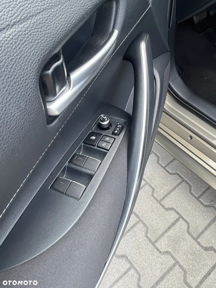 Suzuki Swace 1.8 Hybrid Premium Plus CVT - 15