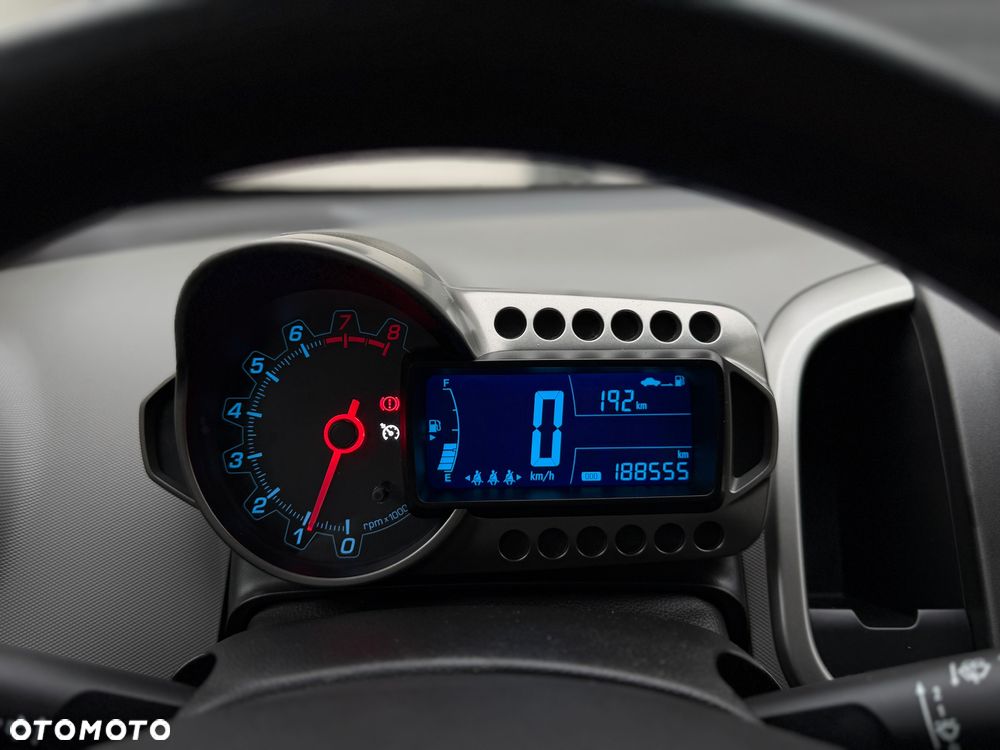 Chevrolet Aveo 1.2 LS+ - 8