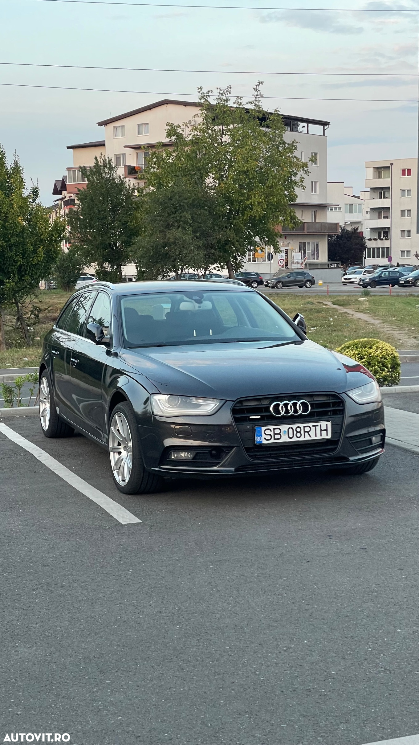 Audi A4 Avant 2.0 TDI quattro - 14