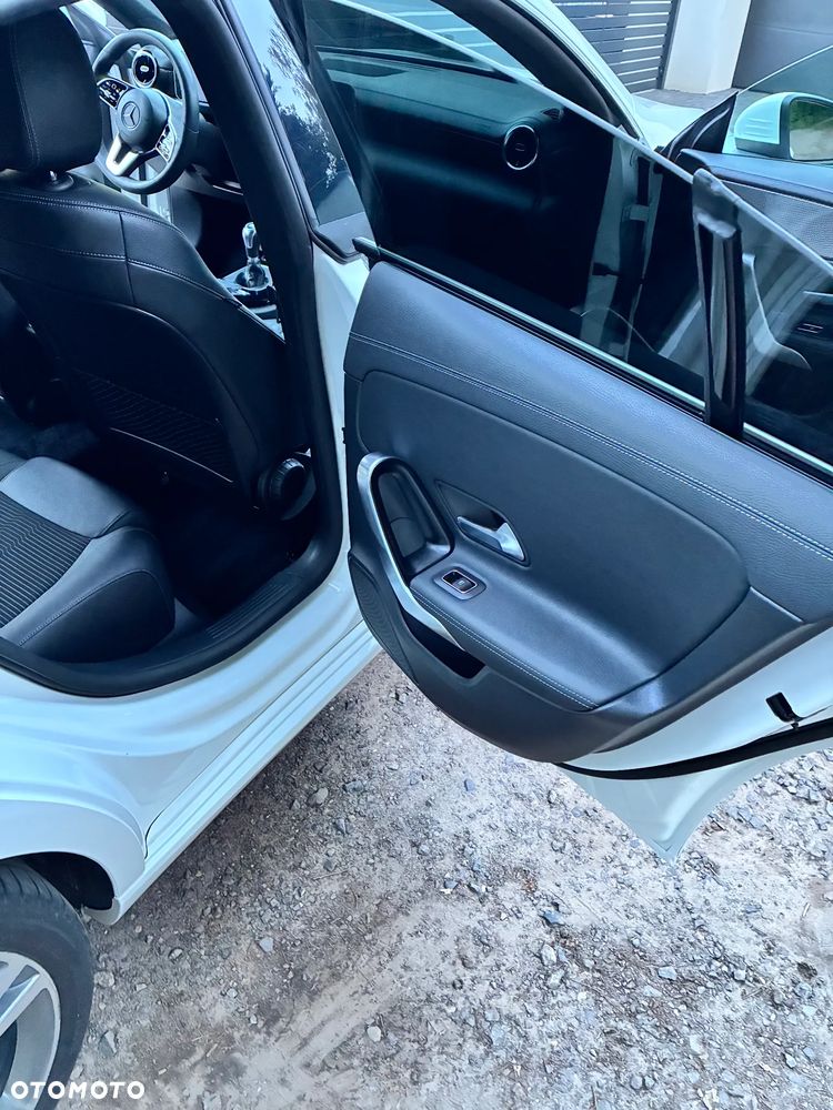 Mercedes-Benz CLA 180 - 14