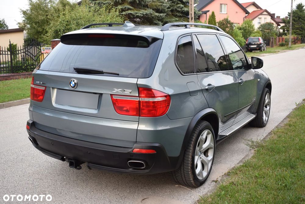 BMW X5 4.8i xDrive - 8