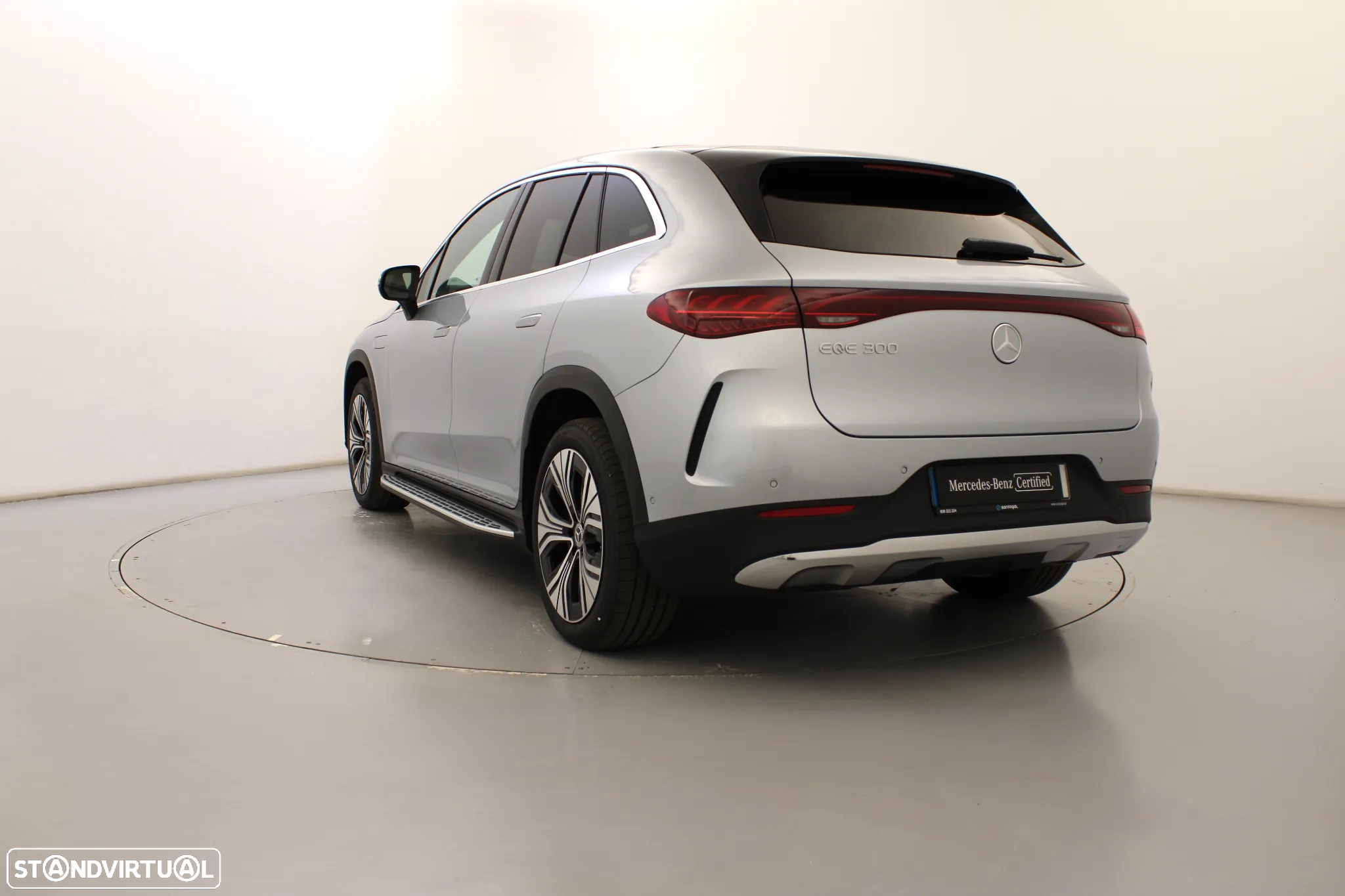Mercedes-Benz EQE SUV 300 - 9