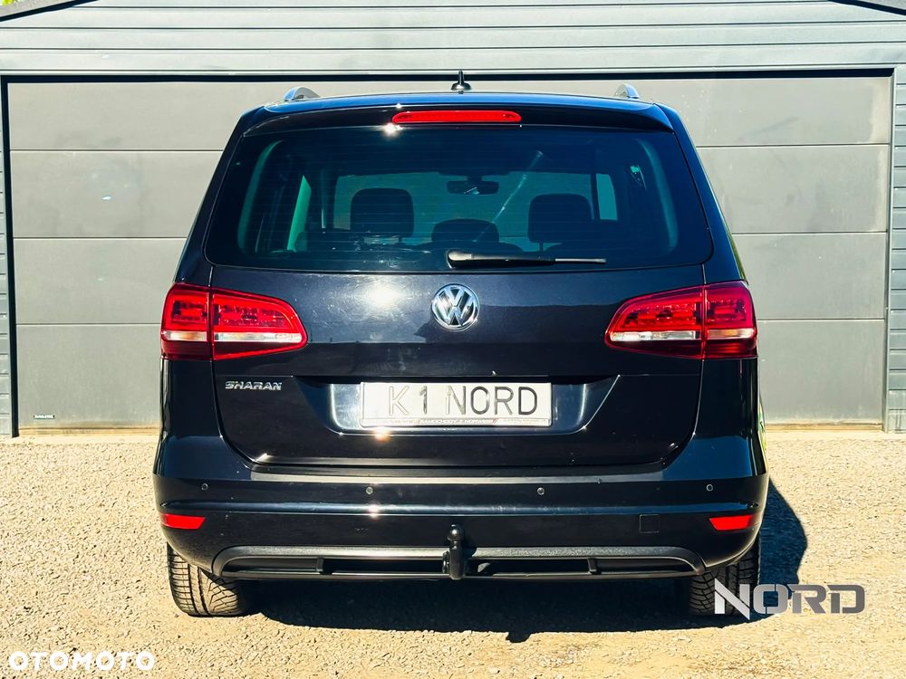 Volkswagen Sharan 2.0 TDI DSG (BlueMotion Technology) Highline - 9