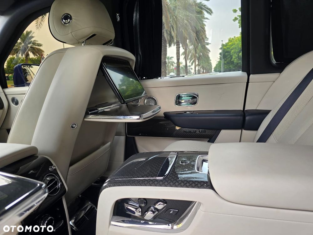 Rolls-Royce Cullinan - 19