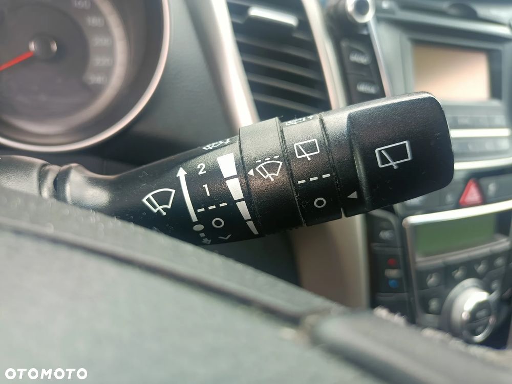 Hyundai i30 1.6 CRDi Comfort - 17