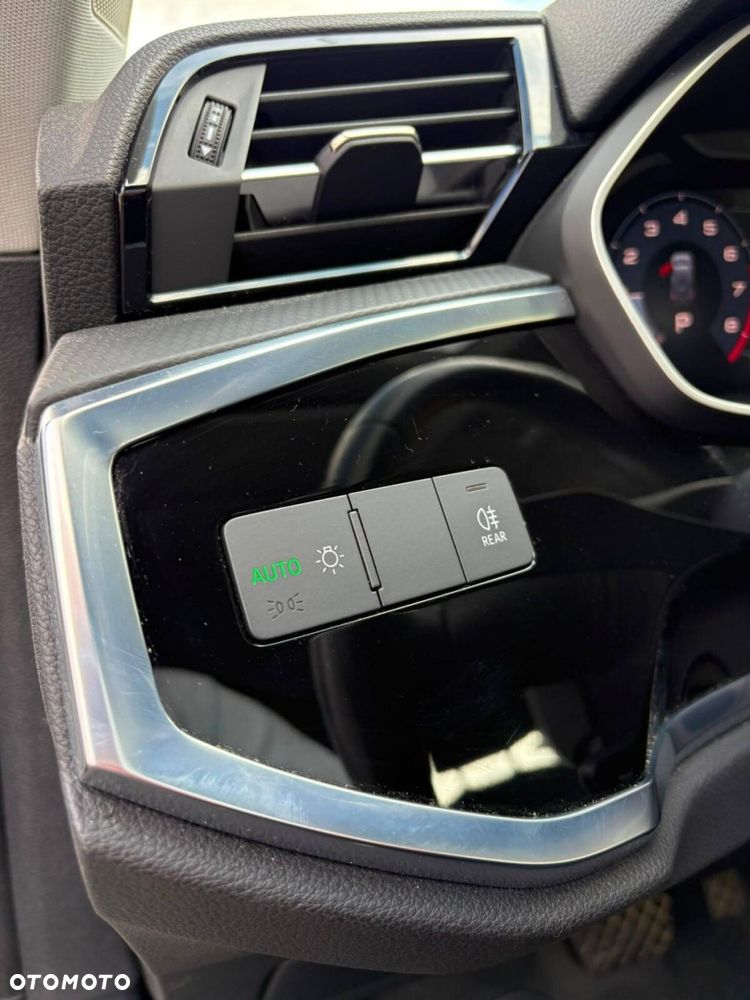 Audi Q3 35 TFSI mHEV Advanced S tronic - 12