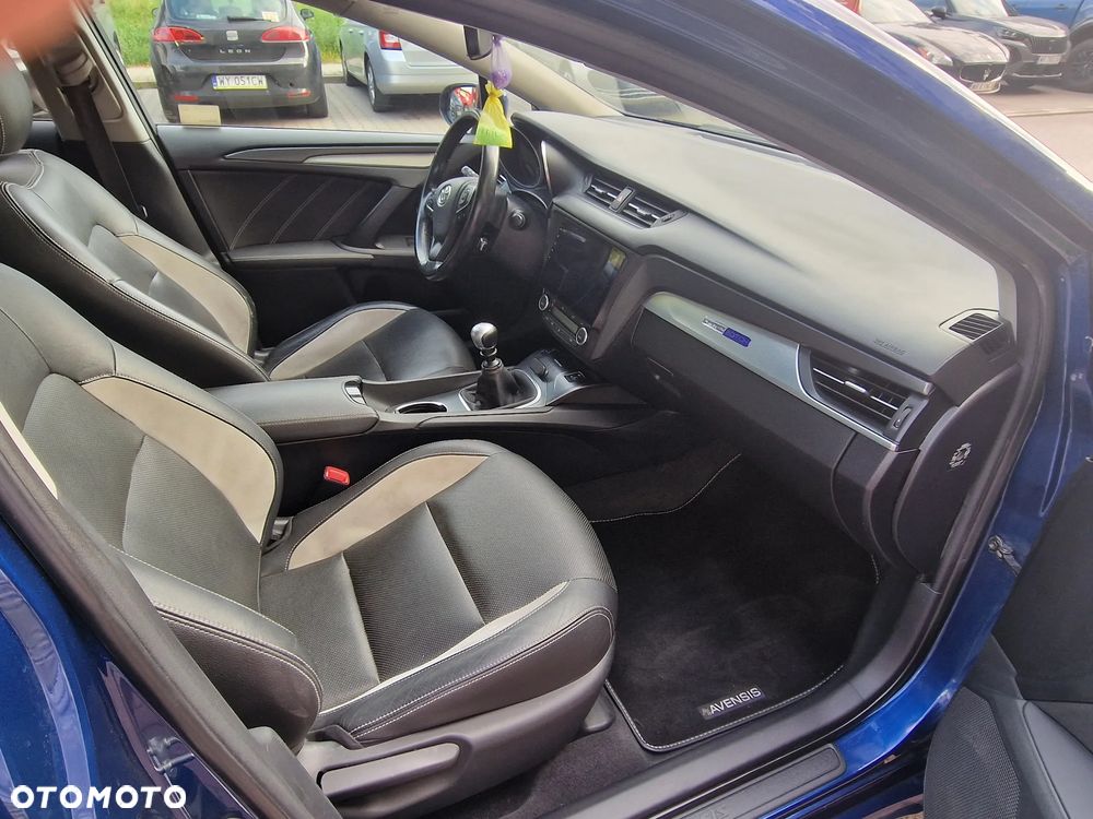 Toyota Avensis 2.0 D-4D Premium - 10