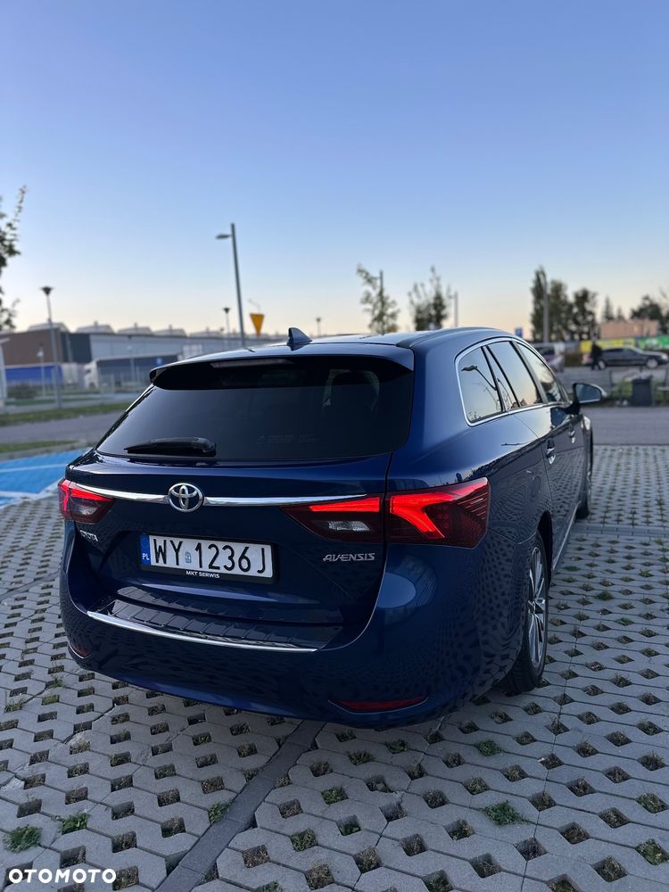 Toyota Avensis 2.0 D-4D Prestige - 11