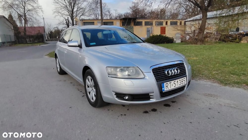 Audi A6 Avant 2.4 - 1