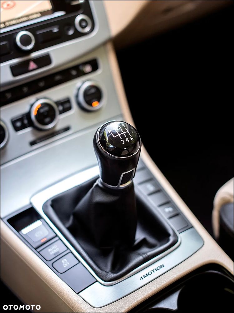 Volkswagen Passat CC - 31