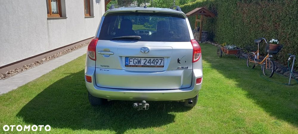 Toyota RAV4 - 5