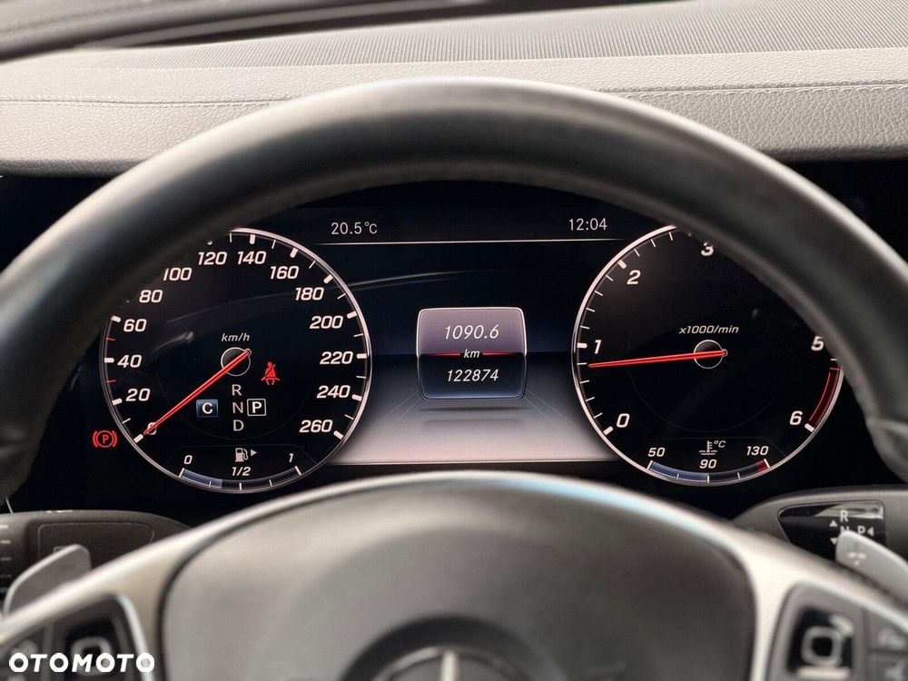 Mercedes-Benz Klasa E 220 d 4-Matic AMG/Avantgarde - 20