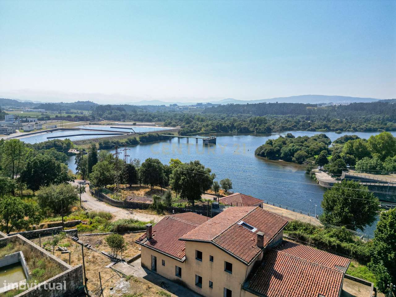 Propriedade para Recuperação com Vista Rio em Areias de Vilar, Barcelo - Grande imagem: 4/41