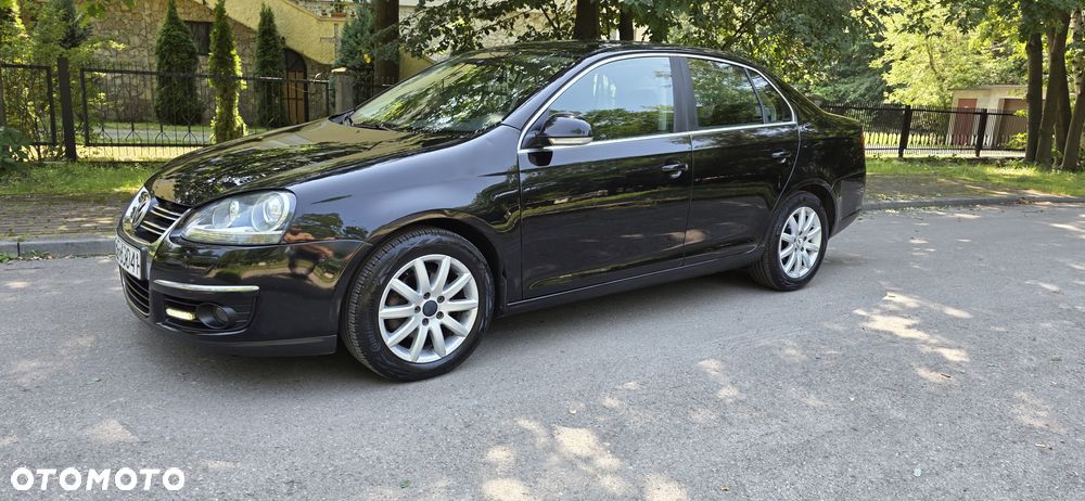 Volkswagen Jetta 2.0 TDI DPF Sportline DSG - 36