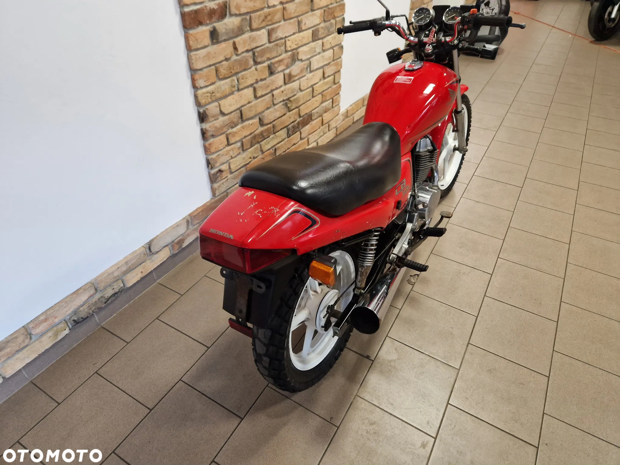 Honda CB - 28