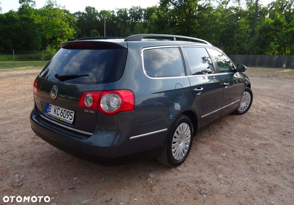 Volkswagen Passat - 3