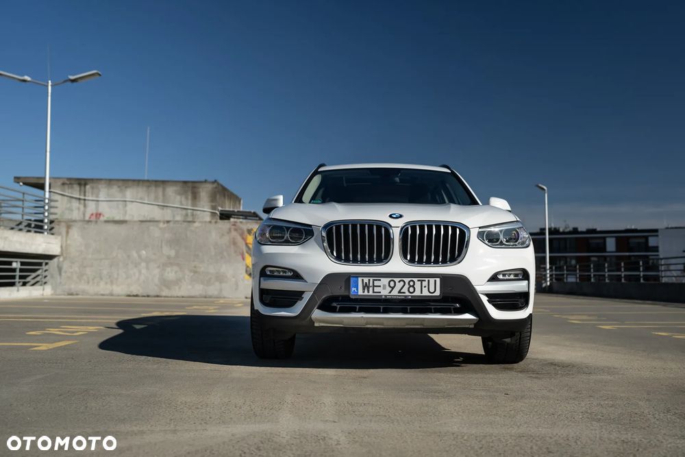 BMW X3 xDrive20i Advantage sport - 8