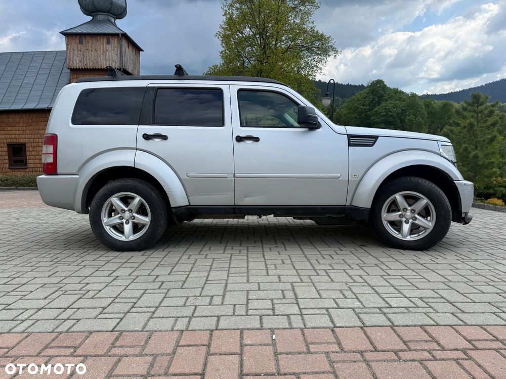 Dodge Nitro 2.8 CRD DPF Automatik SXT - 4
