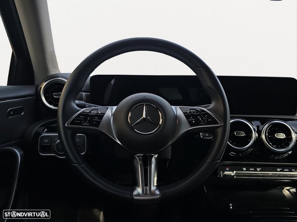 Mercedes-Benz A 180 - 11