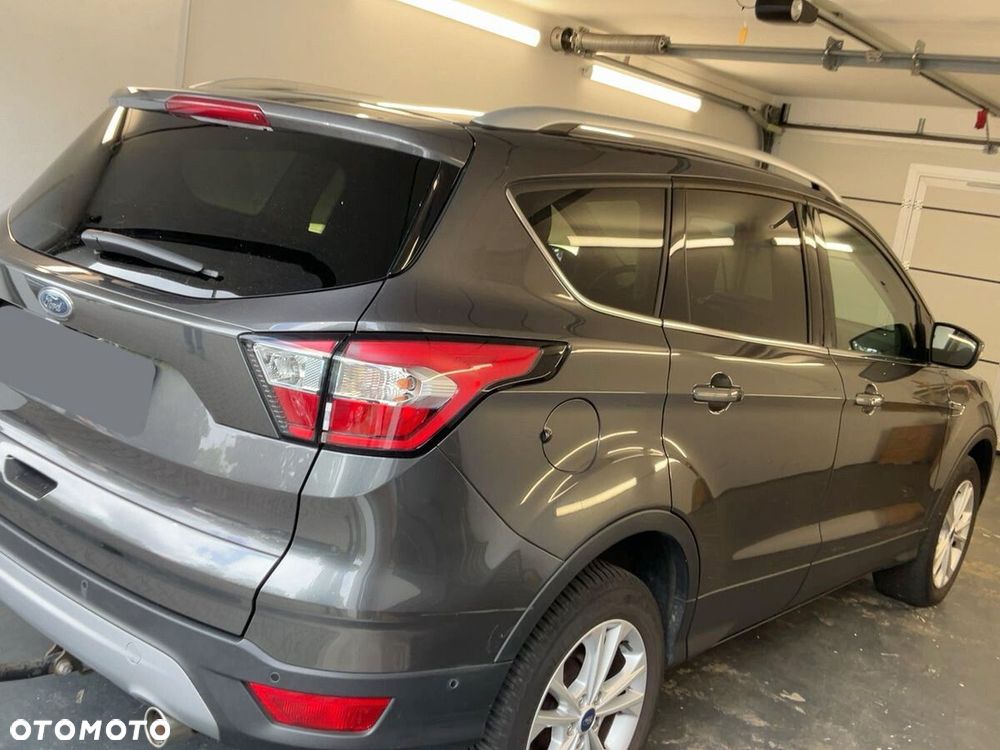 Ford Kuga - 29