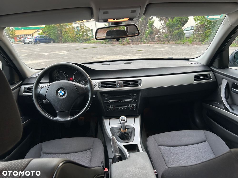 BMW Seria 3 330d - 13