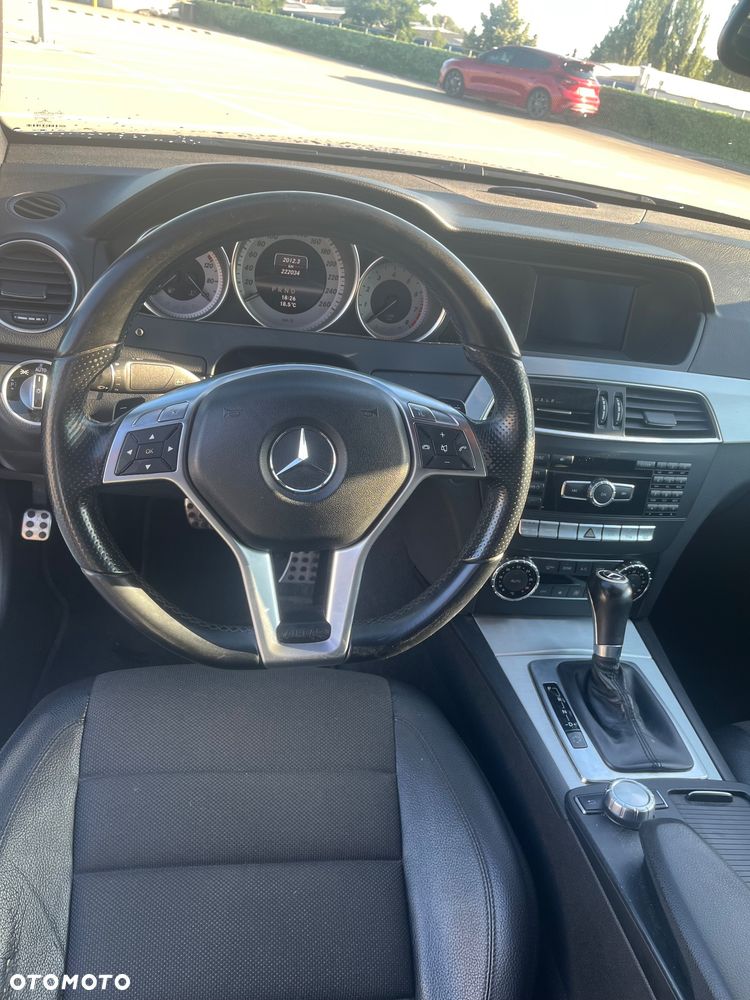 Mercedes-Benz Klasa C 250 7G-TRONIC Edition - 16