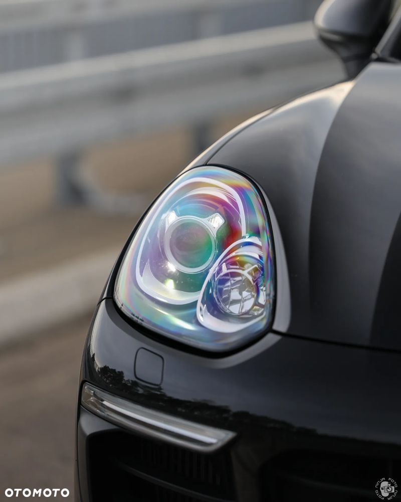 Porsche Cayenne - 16