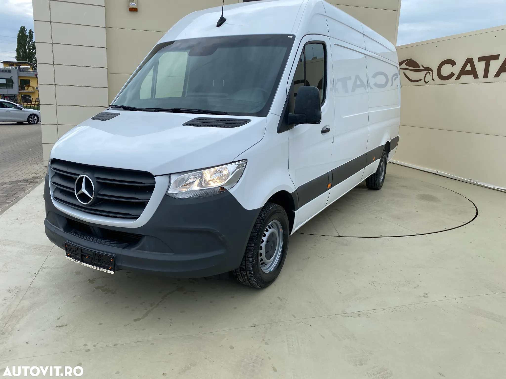 Mercedes-Benz Sprinter 319CDI LUNG AUTOMAT - 8