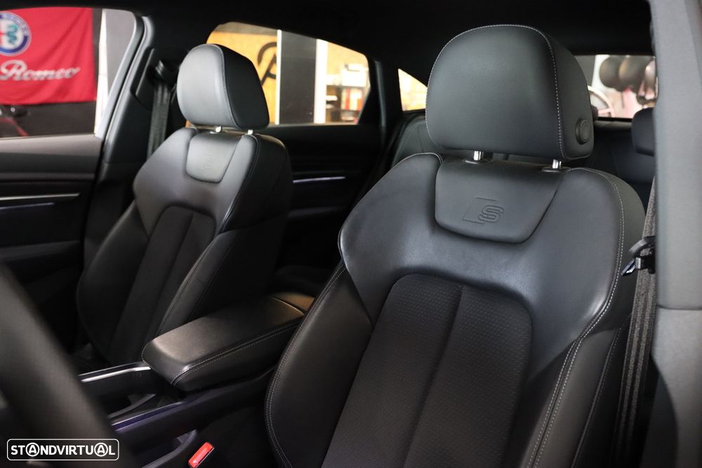 Audi e-tron 55 quattro S line - 11