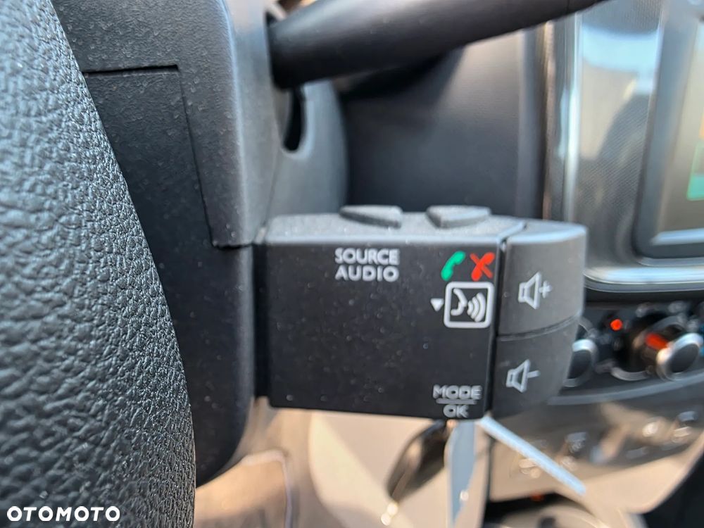 Dacia Logan TCe 90 (S&S) Stepway - 31